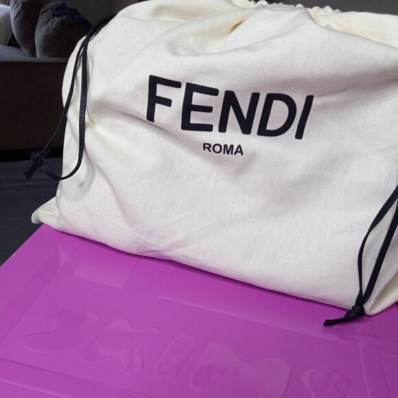 FENDI By the way Medium Brown Leather Boston Bag - Picture 1 of 15